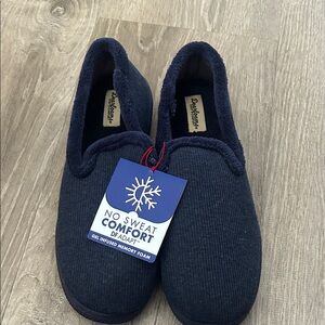 Dearfoams Navy Slippers with Gel Memory Foam